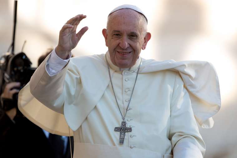 Папа Франциск: Пандемијата на коронавирус покажа дека „магичните теории“ на пазарниот капитализам не успеваат
