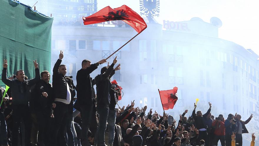 Албанската опозиција најави протести, полицијата не даде одобрение