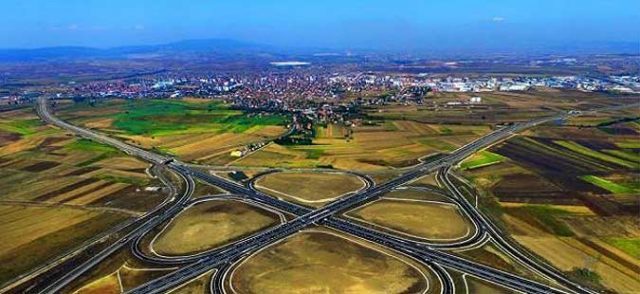Азески – Рукичи: Поскоро комплетирање на проектот за автопатско поврзување на Македонија и Косово