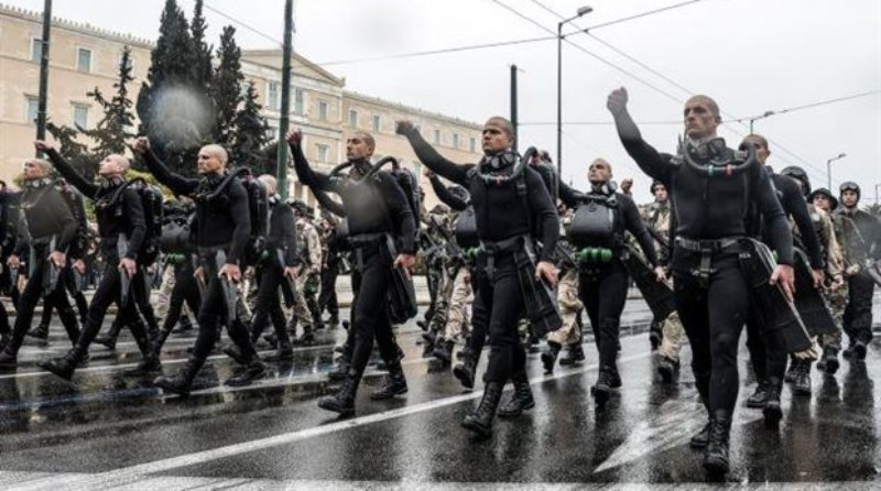 Преспанскиот ја построи грчката армија – забранети антимакедонски пароли на воената парада