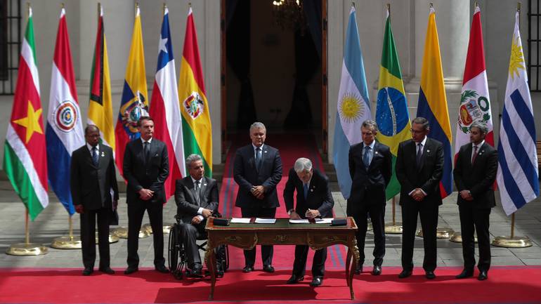 Јужноамериканските држави формираа нов сојуз, наместо Мадуро поканет Гваидо