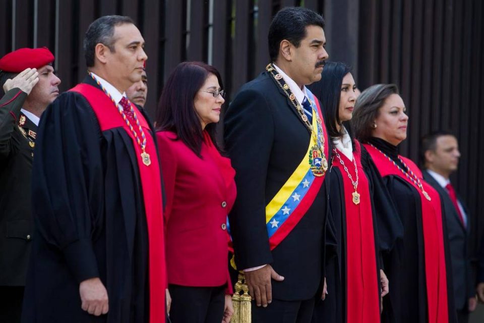 Врховен судија на Венецуела побара укинување на имунитетот на Гваидо