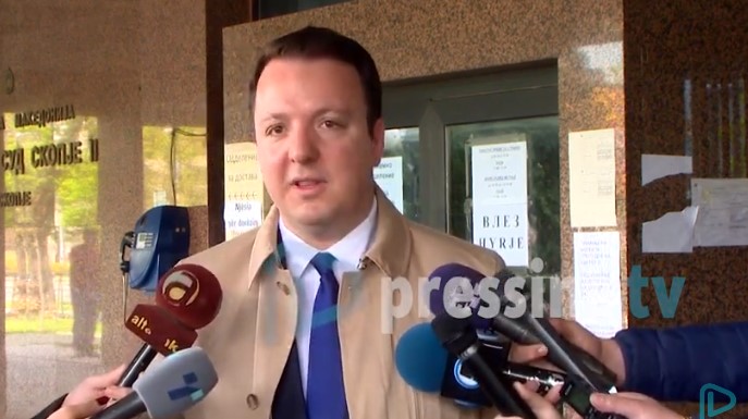 Николовски: Според сведоштва на граѓани активисти на СДСМ делат дрва за огрев низ Охрид