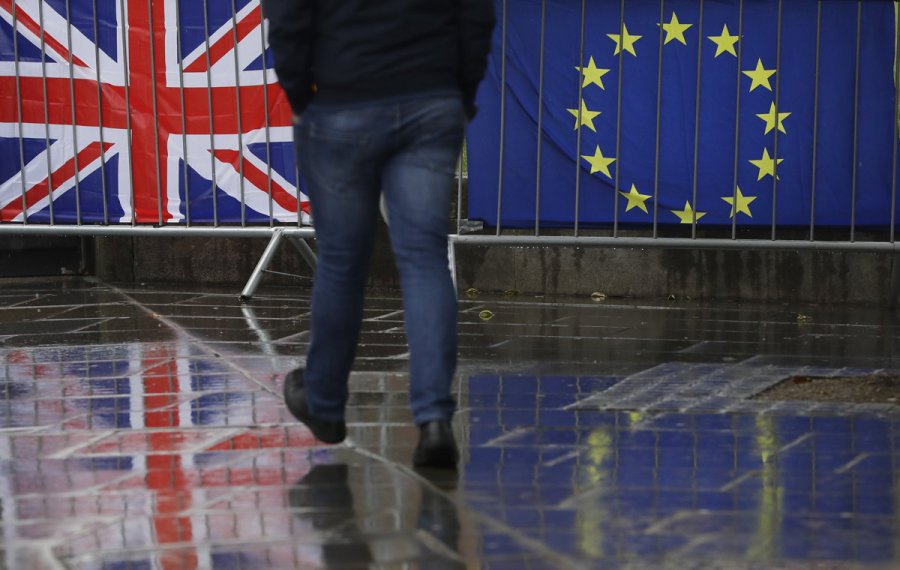 Британија најави: Излегуваме од ЕУ на 31 октоври