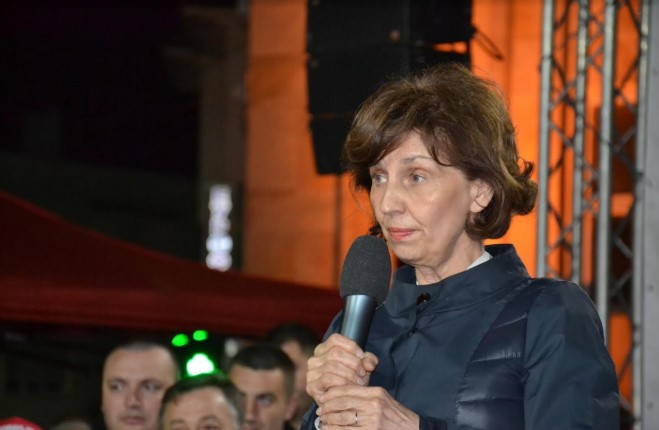 Силјановска: Зошто жена да не може да биде врховен командант на вооружените сили