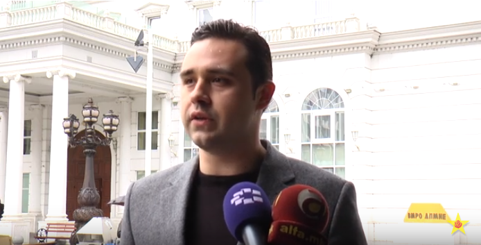 „Каде е син ми Костадин“ ечеше пред седиштето на ВМРО-ДПМНЕ, додека портпаролот на СДСМ даваше изјава