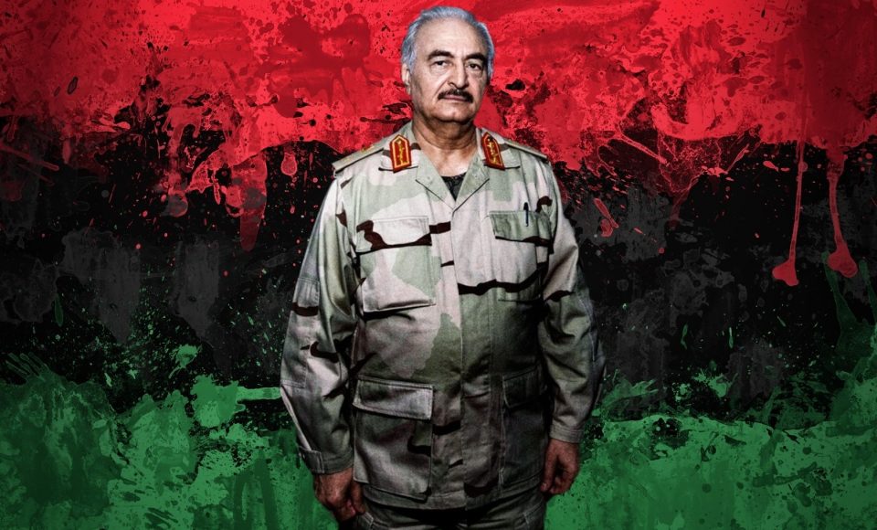 Другарот на Гадафи: Кој е мистериозниот генерал кој ја освојува Либија?