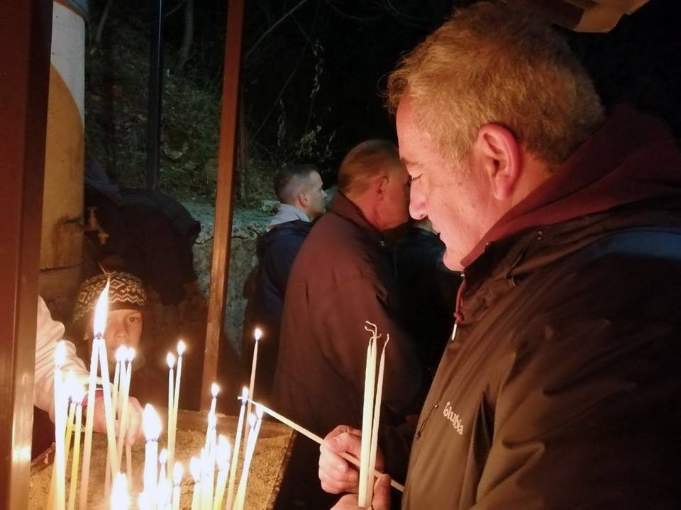 Милошевски во манастирот во Рача:Традициите треба да продолжат да се негуваат и во иднина