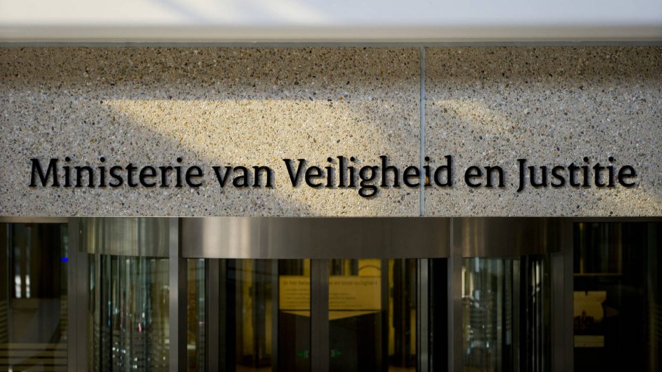 Промената на имињата на неколку министерства Холандија ќе ја чинат 31 милион евра