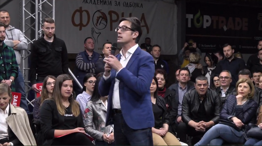 Трибина во живо од Кавадарци на кандидатот Стево Пендаровски