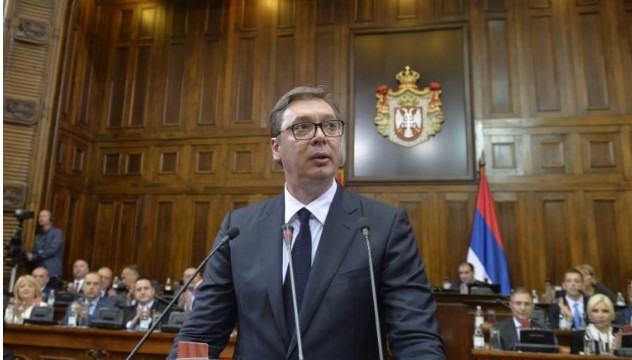 Вучиќ се обрати во Парламентот: Ви гарантирам, ако дојде до судир Србија ќе победи (ВИДЕО)