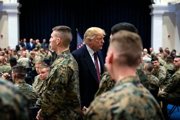 Трамп планира да помилува американски војници осудени за воени злоторници
