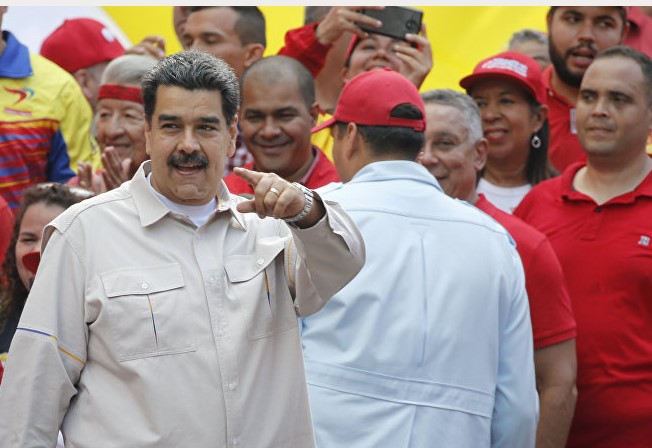 Се огласи Мадуро: Државниот удар не успеа, не бегам нигде