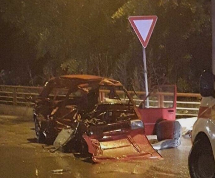 Нови детали за несреќата кај Драчево: Загинаа возачот и четворица патници