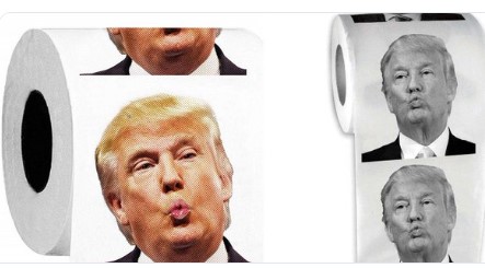 Хит во САД: Тоалетна хартија и четка за шоља со ликот на Трамп за 35 долари (ФОТО)