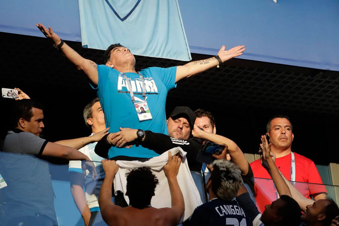 Марадона уапсен во Буенос Аирес
