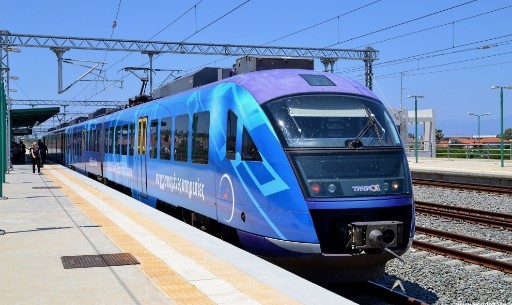 Со новиот експресен воз од Солун до Атина ќе се стигнува за четири часа