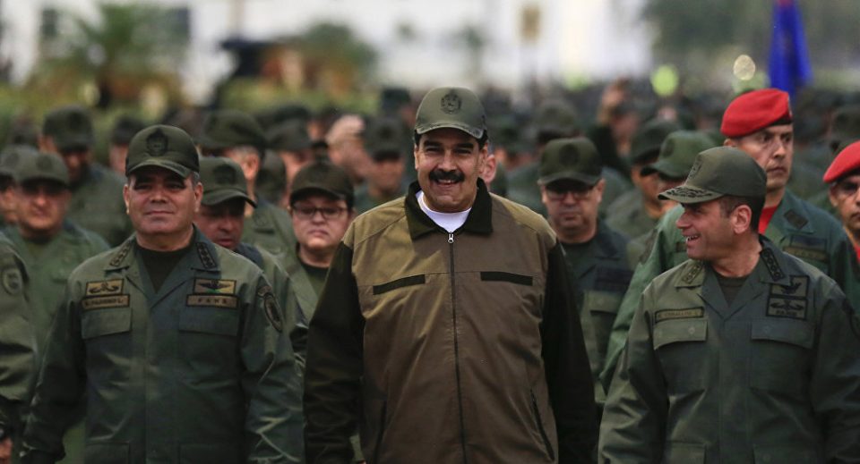 Мадуро требало да биде соборен, но во последен час се премислил еден министер