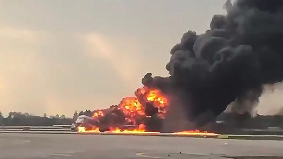 Шокантно видео – паника и ужас во авионот кој се запали на Шереметјево
