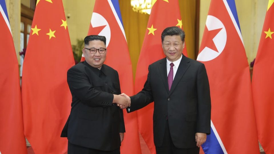 Си Џипинг во четврток во прва посета на Северна Кореја