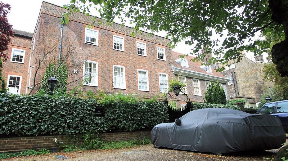 Домот на Џорџ Мајкл во Лондон достапен за наем за 15 илјади фунти