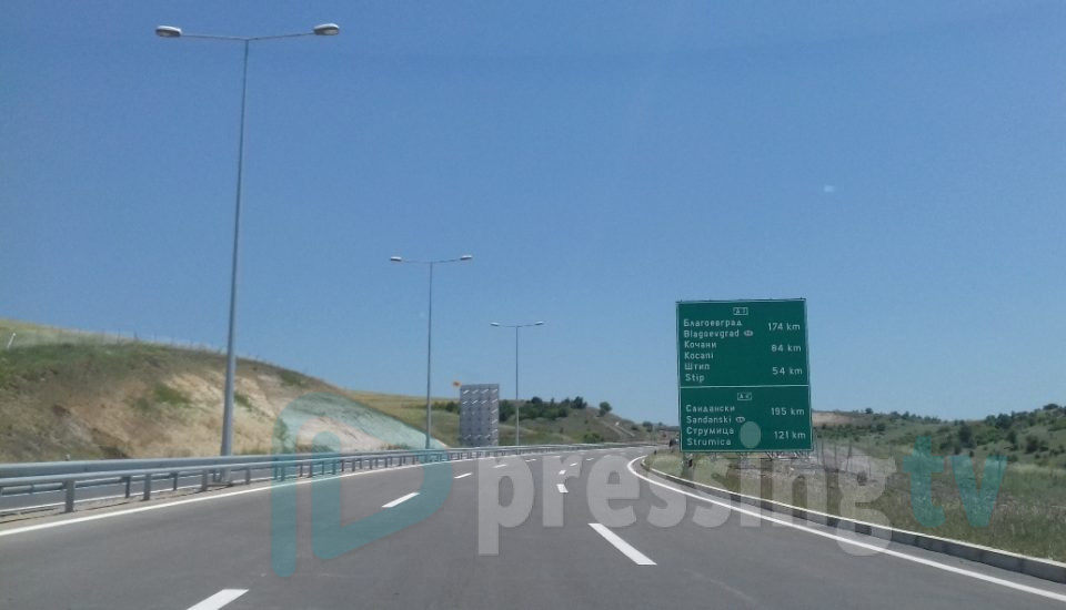 СДСМ: Реконструираме 700 километри патишта