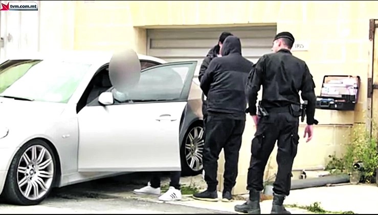 Полицијата во Малта трага по Србин кој со нож се обидел да убие Македонец