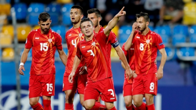 Фудбалската репрезентација на Македонија на 73. место
