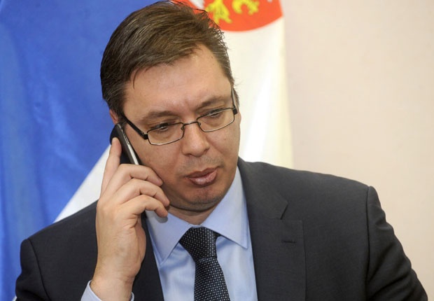 Шпионска афера ја тресе Србија – Британски МИ6 го прислушкува телефонот на Вучиќ?!