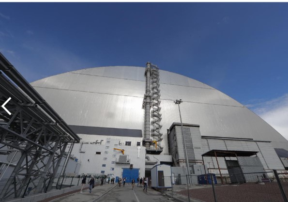 Реакторот во Чернобил кој испушти најголема радијација доби заштитна конструкција од милјарда евра (ВИДЕО)