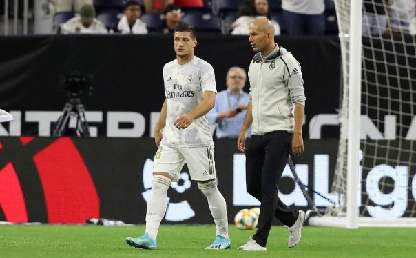 Не е по вкусот на Зидан: Јовиќ го напушта Реал Мадрид