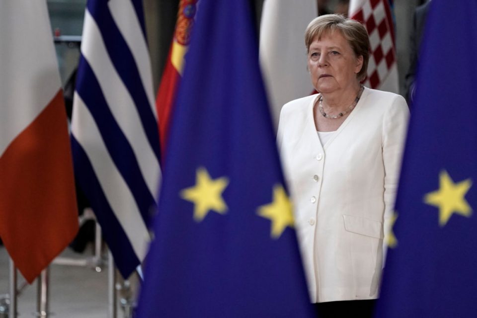 За Макрон „фијаско“, и Меркел не е убедена во компромис