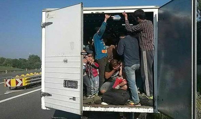 Мигранти од Пакистан и Бангладеш пронајдени во товарно возило на скопјанец