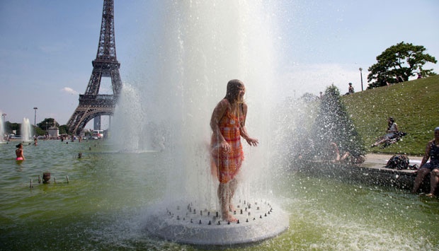 Во Париз најтопол ден во изминатите седум децении