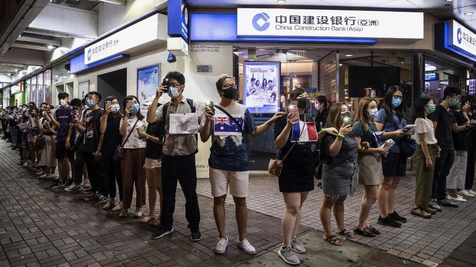 Полицијата во Хонг Конг забрани да се се протестира саботава