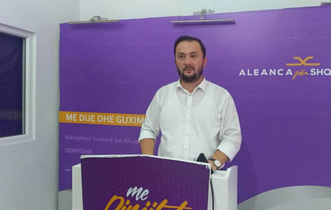 Алијансата на Албанците го поддржува штрајкот на просветните работници