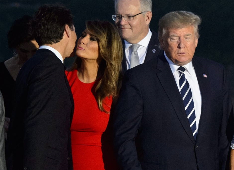 Бакнежот на Меланија Трамп и Џастин Трудо за кој сите зборуваат (ФОТО)