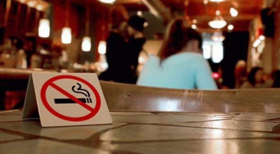 Во Црна Гора стапува во сила забраната за пушење во затворен простор