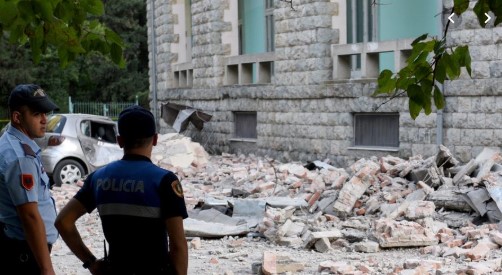 Важно е дека нема жртви: Жителите на Драч сведочат за потресите (ФОТО)