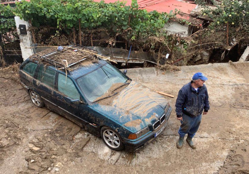 Потоп во Солун – Куќи и улици под вода и кал