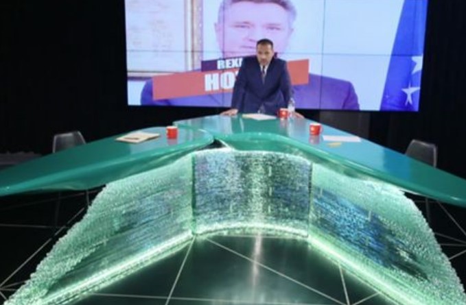 Пресметка пред избори: Жестока тепечка меѓу косовски политичари среде емисија