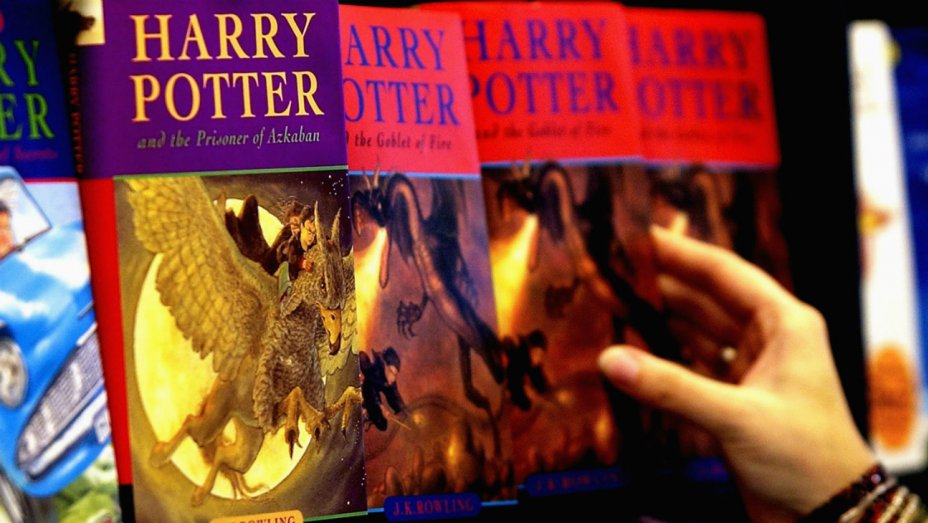 Забранети книгите со Хари Потер – магиите биле вистински