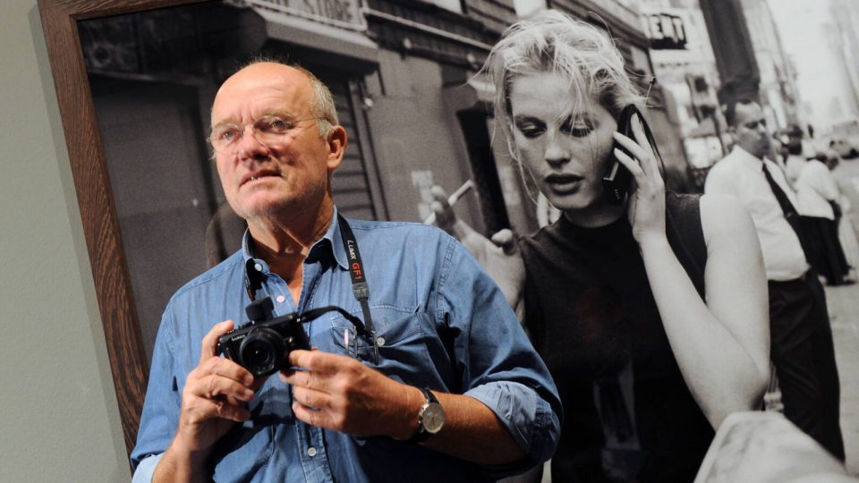 Почина модниот фотограф Питер Линдберг, човекот кој ги лансираше супер моделите