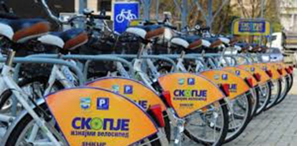 Во Скопје се одржува велосипедско дефиле „Ден без автомобили“