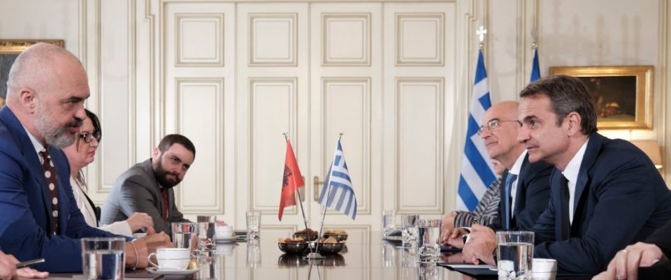 Мицотакис ќе ја посети Албанија, нема најава дека ќе дојде во Македонија