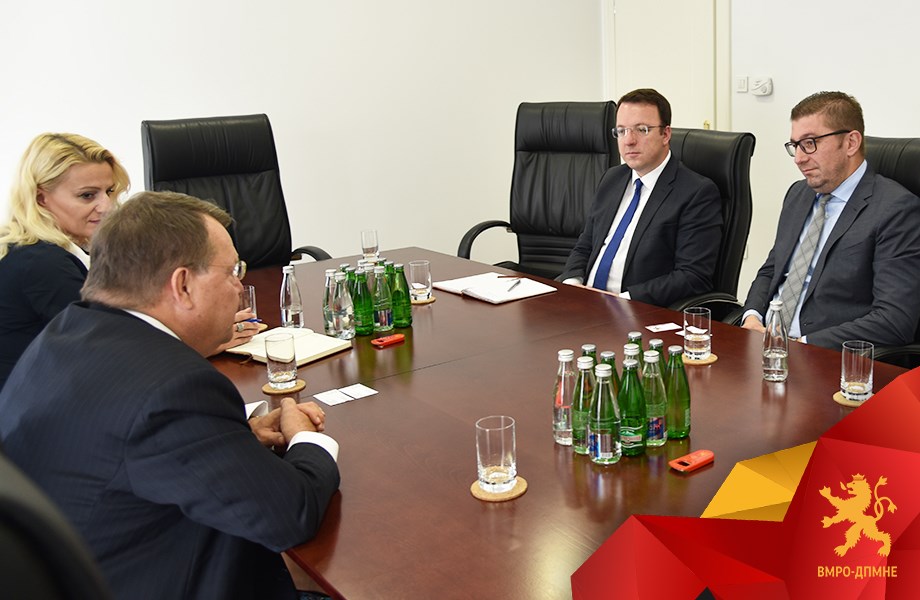 Мицкоски се сретна со холандскиот амбасадор Дирк Јан Коп