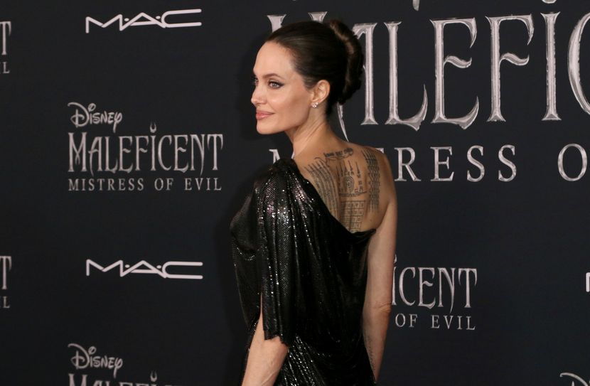 Анџелина Џоли после долго време ги покажа тетоважите: Што означуваат?