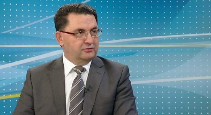 Славески: Владата го жртвува развојот на државата заради поткуп на гласачите