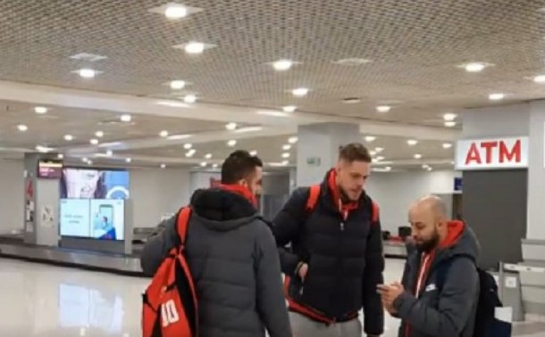 Спорт и политика: Српските безбедносни служби ги симнаа од авион кошаркарите на Ѕвезда за да не одат во Црна Гора