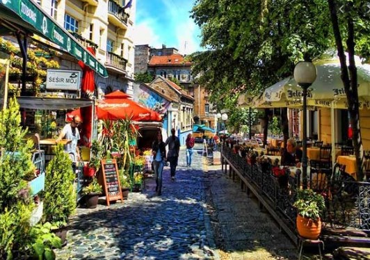 Србија од 4-ти мај ги отвора кафулињата и рестораните